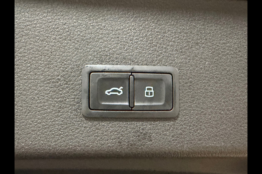 Audi e-tron Sportback 55 quattro S edition 95 kWh PANORAMADAK 360 CAMERA B&O CAMERASPIEGELS ADAPTIEVE CRUISE CONTROL HEADUP