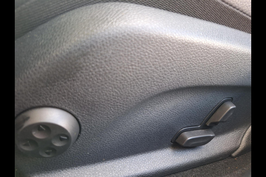 Mercedes-Benz C-Klasse Estate 180 AMG Virtual | Pano | 360 cam | Sfeer | Leder alcantara | Trekhaak 1800kg | occasion