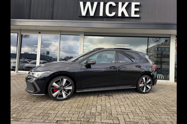 Volkswagen Golf 1.4 eHybrid GTE Panorama Led Stoelver. Stuurverw.