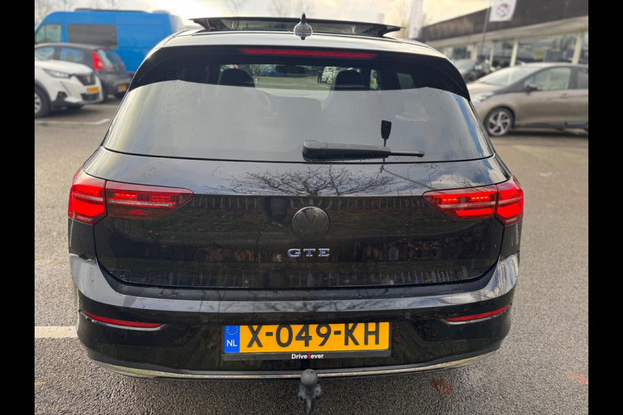 Volkswagen Golf 1.4 eHybrid GTE Panorama Led Stoelver. Stuurverw.