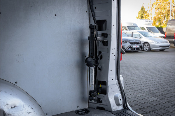 Mercedes-Benz Vito 111 CDI Lang - 19 inch AMG- Climate Controle
