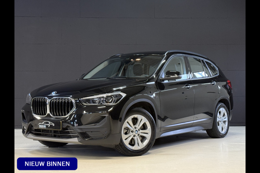 BMW X1 xDrive25e | NL auto | Leder | Carplay | Head-Up | Stoelverwarming | Full LED | Dealer onderhouden
