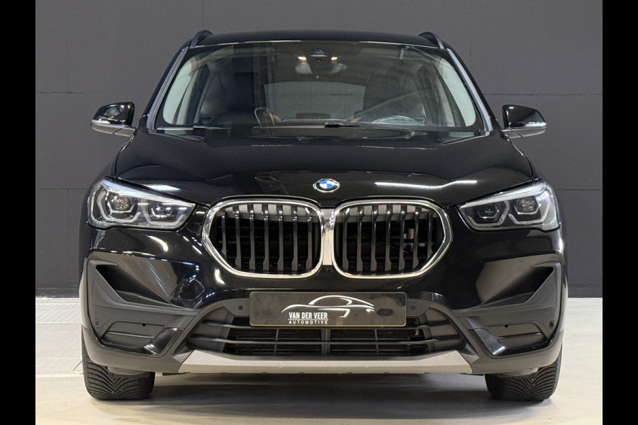 BMW X1 xDrive25e | NL auto | Leder | Carplay | Head-Up | Stoelverwarming | Full LED | Dealer onderhouden