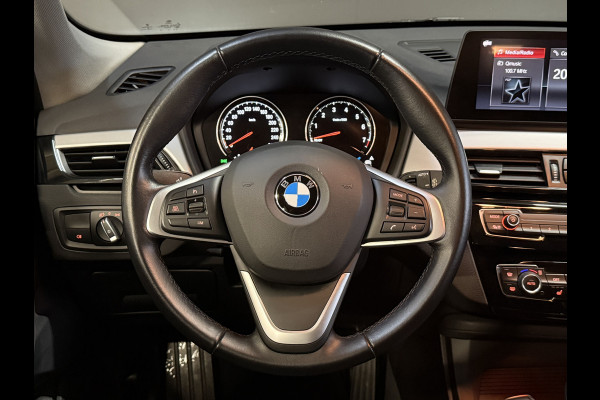 BMW X1 xDrive25e | NL auto | Leder | Carplay | Head-Up | Stoelverwarming | Full LED | Dealer onderhouden