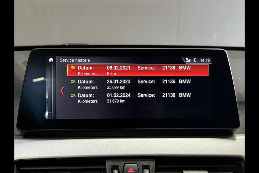 BMW X1 xDrive25e | NL auto | Leder | Carplay | Head-Up | Stoelverwarming | Full LED | Dealer onderhouden