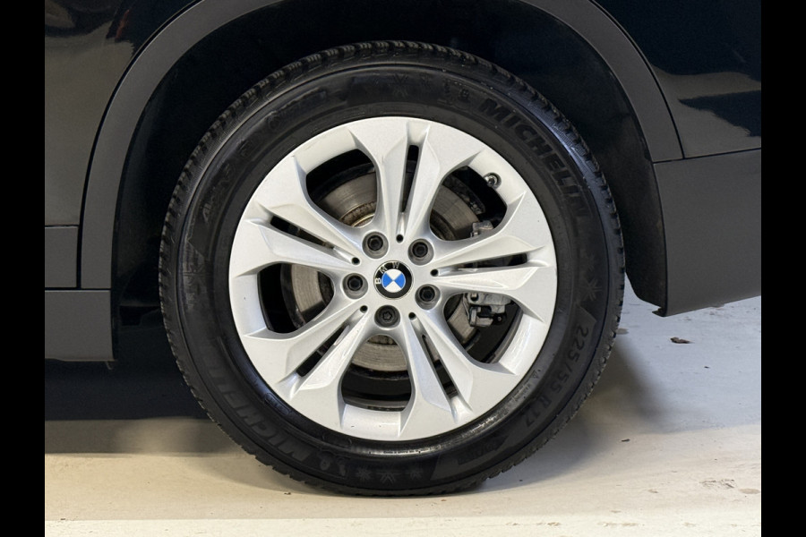BMW X1 xDrive25e | NL auto | Leder | Carplay | Head-Up | Stoelverwarming | Full LED | Dealer onderhouden