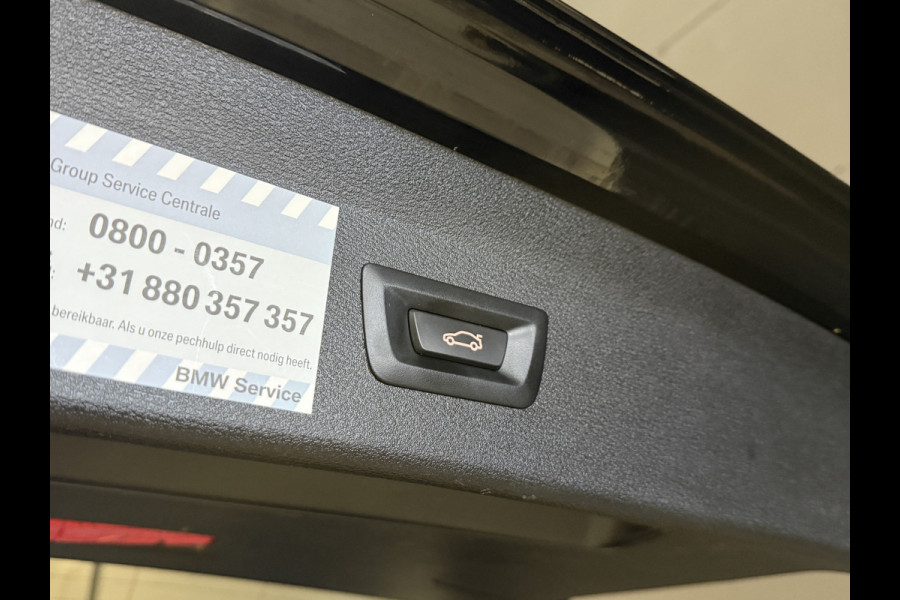 BMW X1 xDrive25e | NL auto | Leder | Carplay | Head-Up | Stoelverwarming | Full LED | Dealer onderhouden