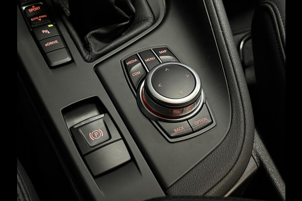 BMW X1 xDrive25e | NL auto | Leder | Carplay | Head-Up | Stoelverwarming | Full LED | Dealer onderhouden