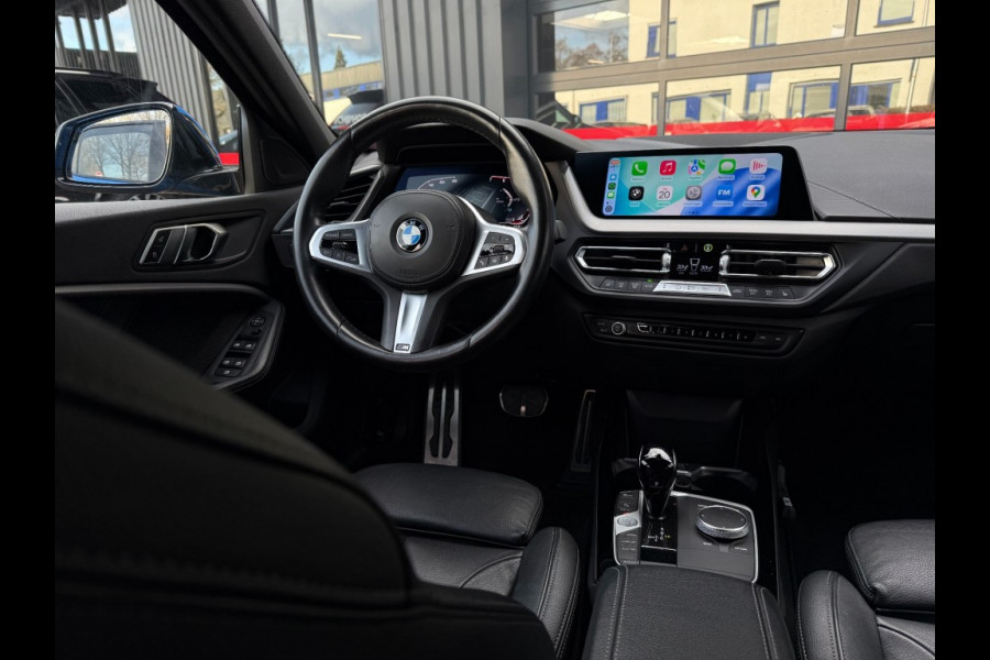 BMW 1-serie 118i M-Sport vol Leer Bovag garantie Apple carplay Misano bleu