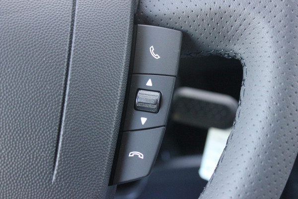 Opel Movano 33 2.2 CDTI 140pk L2H2 - Airco - Camera - Cruise - Blind Spot - 270 deuren - Rijklaar