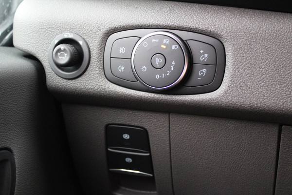 Ford Transit 350 2.0 TDCI L2H2 Limited 165pk - Adaptive Cruise - Xenon - Navi - Blind Spot - 360 camera - Rijklaar