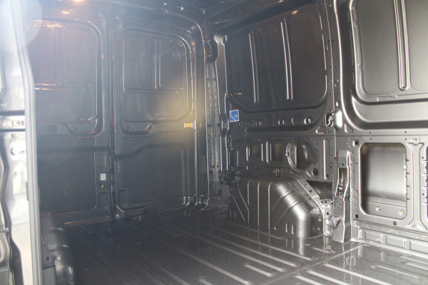 Ford Transit 350 2.0 TDCI L2H2 Limited 165pk - Adaptive Cruise - Xenon - Navi - Blind Spot - 360 camera - Rijklaar
