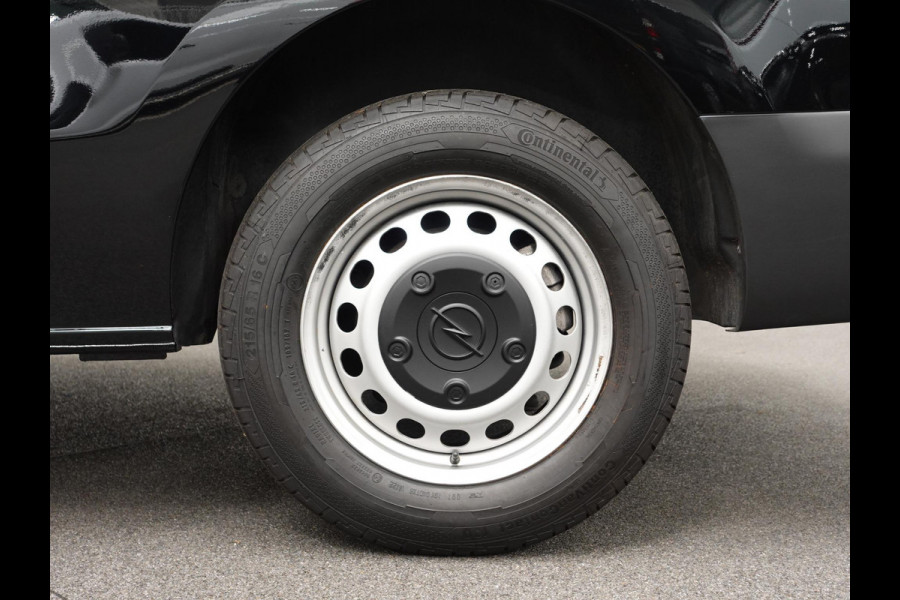 Opel Vivaro 145pk Automaat Dubbele cabine L3H1 Edition Navigatie Cruise Trekhaak Airco