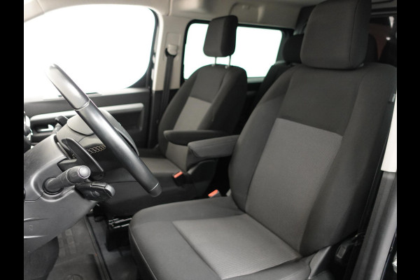Opel Vivaro 145pk Automaat Dubbele cabine L3H1 Edition Navigatie Cruise Trekhaak Airco