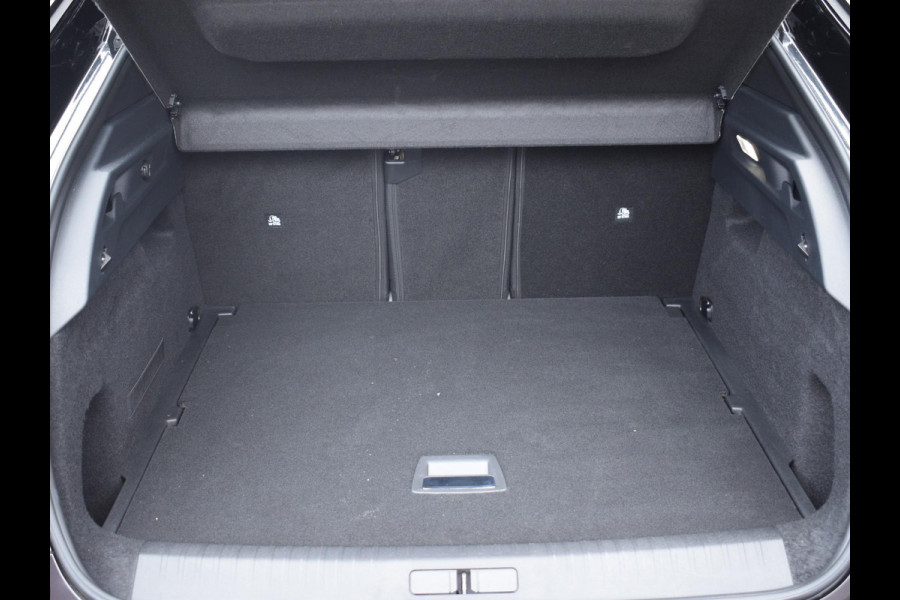 Peugeot E-3008 GT Avantage 210 73 kWh | 20" LICHTMETALEN VELGEN | LED VERLICHTING | PARKEERSENSOREN MET CAMERA | ELECTRISCHE ACHTERKLEP |