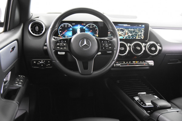 Mercedes-Benz B-Klasse 180 *Widescreen*Navigatie*Panoramadak*Stoelverwarming*