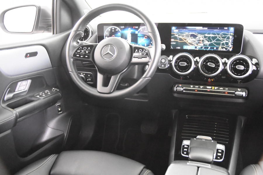Mercedes-Benz B-Klasse 180 *Widescreen*Navigatie*Panoramadak*Stoelverwarming*