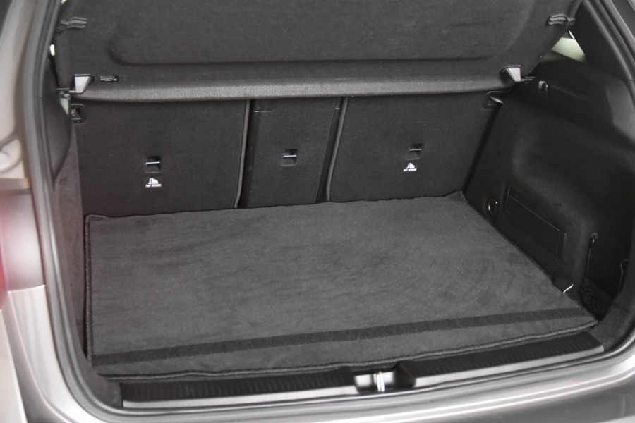 Mercedes-Benz B-Klasse 180 *Widescreen*Navigatie*Panoramadak*Stoelverwarming*