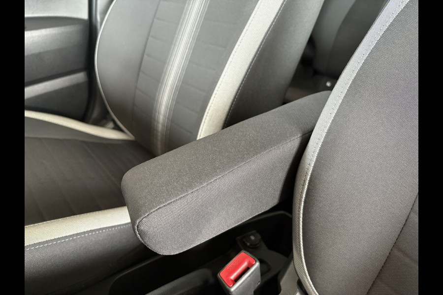 Hyundai i10 1.0 Automaat Comfort 5-zits CARPLAY/CRUISE/DAB/PRIVACYGLASS