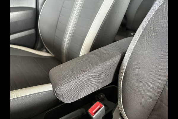 Hyundai i10 1.0 Automaat Comfort 5-zits CARPLAY/CRUISE/DAB/PRIVACYGLASS