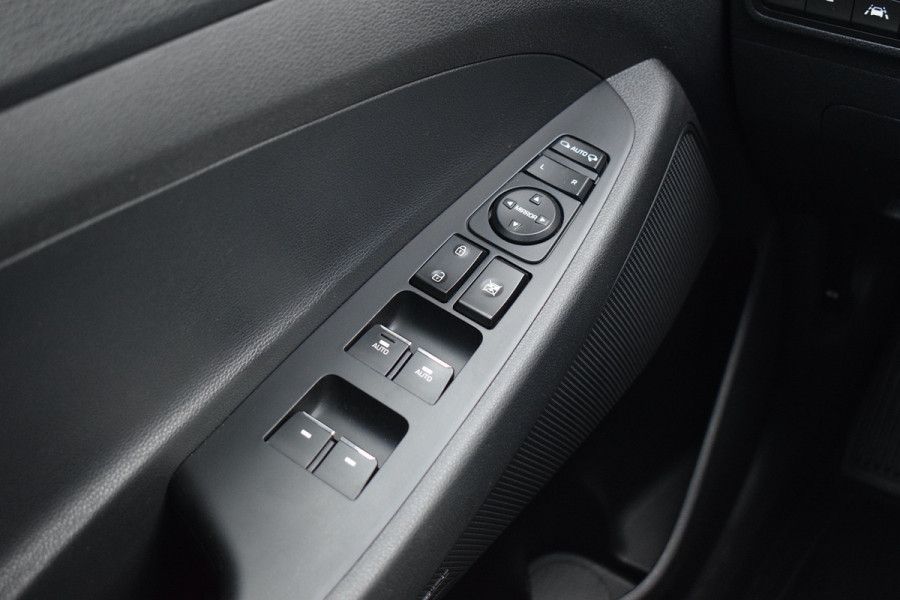 Hyundai Tucson 1.6 T-GDI Premium | Automaat | Leer | Stuur- en Stoelverw. | CarPlay