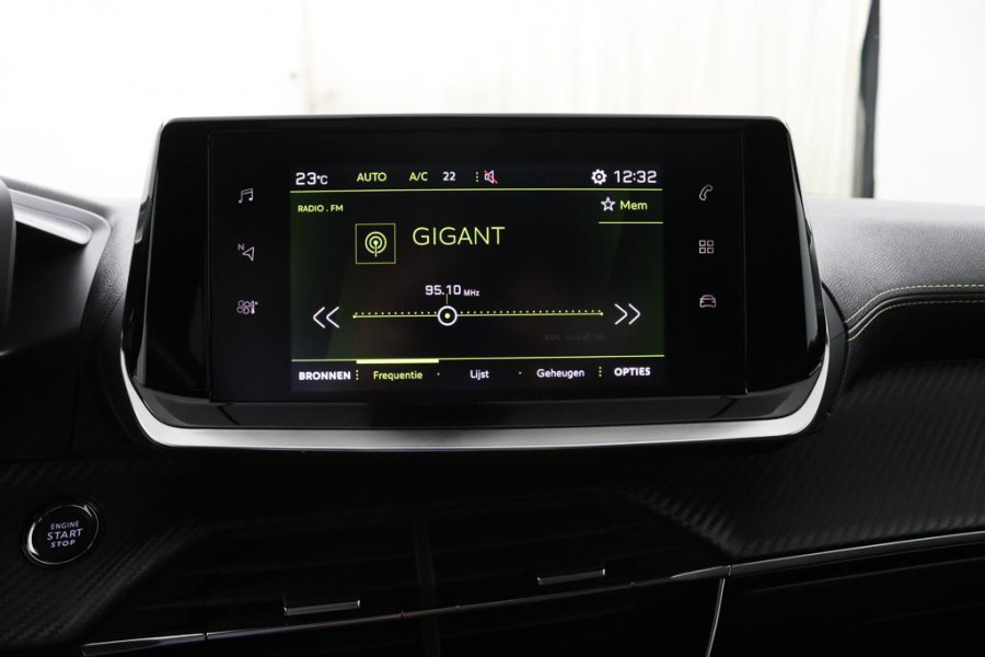 Peugeot 208 1.2 PureTech GT-Line*ACC*PANO*CARPLAY*ECC*CAM*LED*