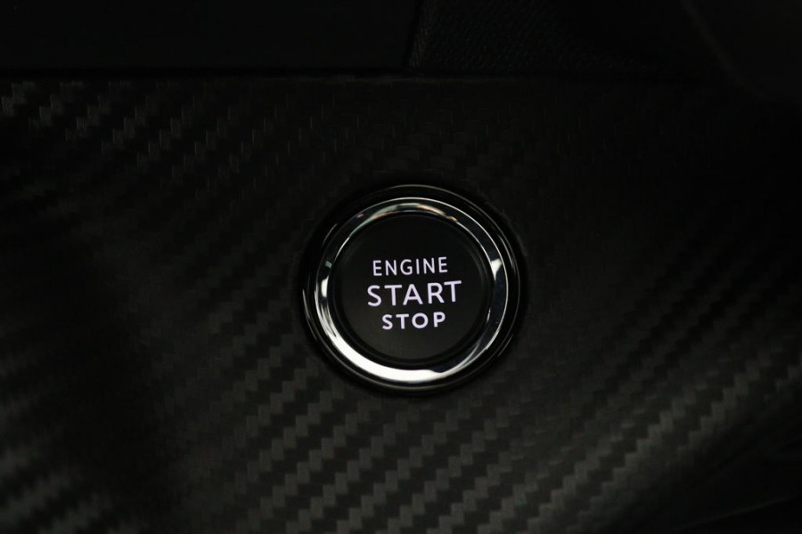 Peugeot 208 1.2 PureTech GT-Line*ACC*PANO*CARPLAY*ECC*CAM*LED*