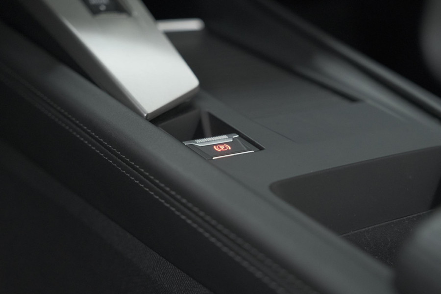 Peugeot 308 SW 1.6 Plug-in Hybrid 180 Allure | Camera | Adaptieve Cruise Control | Navigatie