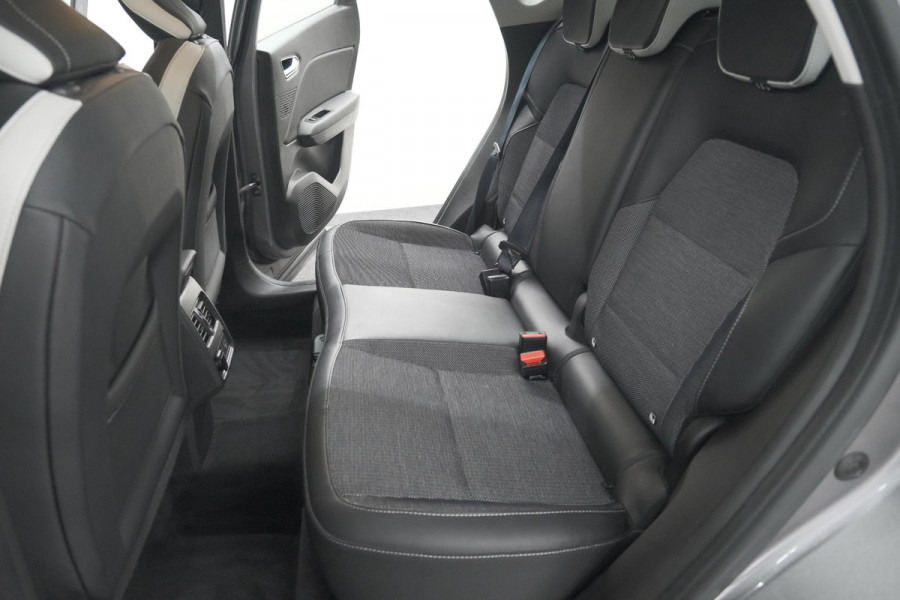 Renault Captur TCe 130 Intens | Trekhaak | Navigatie | Carplay | 18 Inch