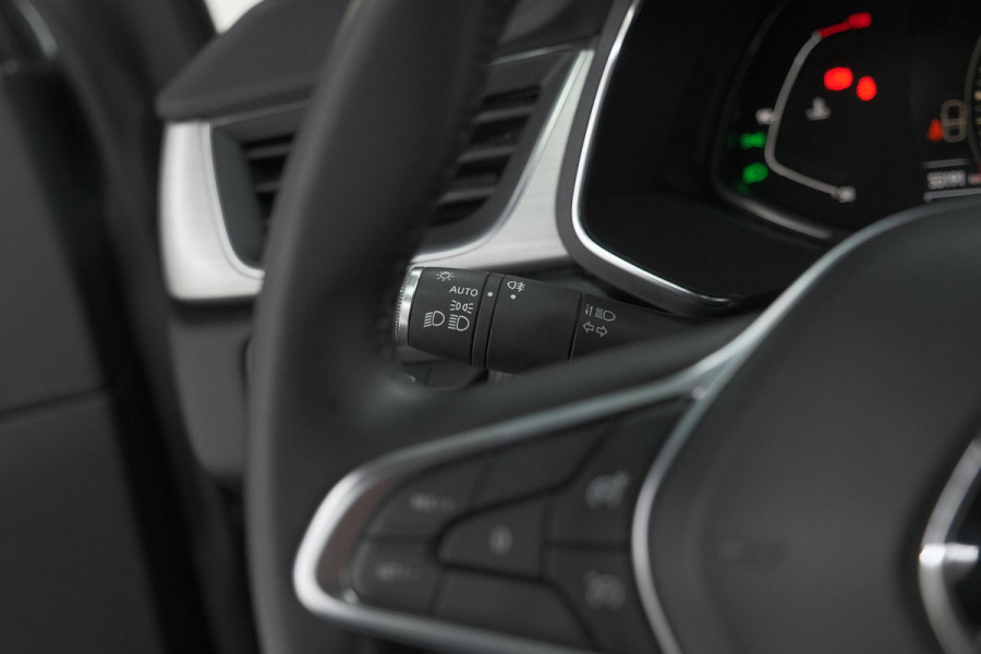 Renault Captur TCe 130 Intens | Trekhaak | Navigatie | Carplay | 18 Inch