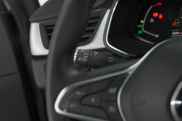 Renault Captur TCe 130 Intens | Trekhaak | Navigatie | Carplay | 18 Inch