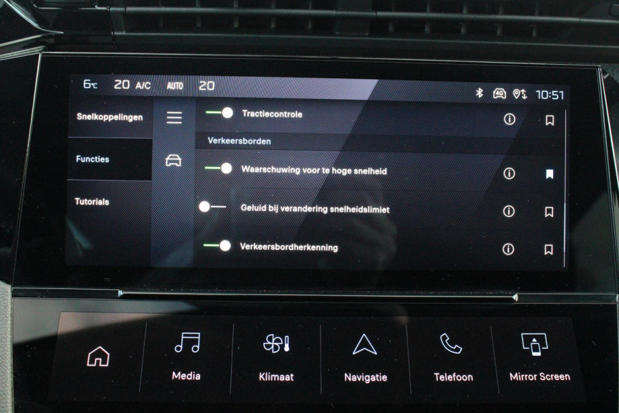 Peugeot 308 1.2 Hybrid 145PK E-DCS6 Allure | AGR STOEL | STOEL EN STUUR VEWARMING | KEYLESS ENTRY/START | DRAADLOZE APPLE CARPLAY/ANDROID AUTO | NAVIGATIE | CLIMATE CONTROL | LICHTMETALEN VELGEN 17" | LED KOPLAMPEN | ACHTERUITRIJCAMERAA | ADAPTIVE CRUISE CONTROL | DRAADLOZE TELEFOONLADER |