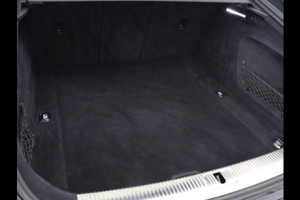 Audi A5 40 TFSI Sport S-Line edition | Carplay | Sportstoelen | Full LED | Half leder | Navigatie | Parkeerhulp | Cruise control | Bluetooth | Climate control | Sportstuur