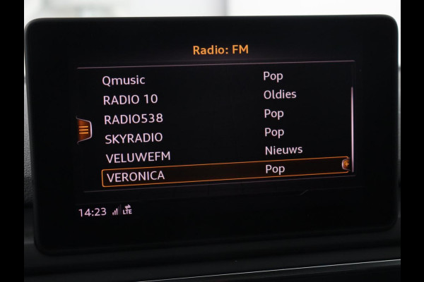 Audi A5 40 TFSI Sport S-Line edition | Carplay | Sportstoelen | Full LED | Half leder | Navigatie | Parkeerhulp | Cruise control | Bluetooth | Climate control | Sportstuur