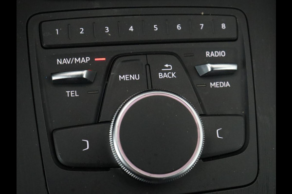Audi A5 40 TFSI Sport S-Line edition | Carplay | Sportstoelen | Full LED | Half leder | Navigatie | Parkeerhulp | Cruise control | Bluetooth | Climate control | Sportstuur
