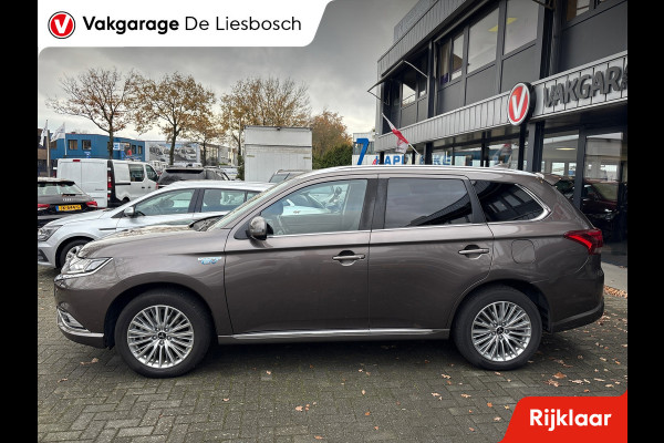 Mitsubishi Outlander 2.4 PHEV Intense / Navigatie / trekhaak / camera / stoelverwarming