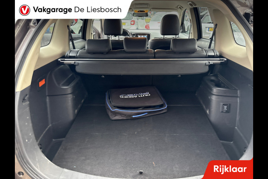 Mitsubishi Outlander 2.4 PHEV Intense / Navigatie / trekhaak / camera / stoelverwarming