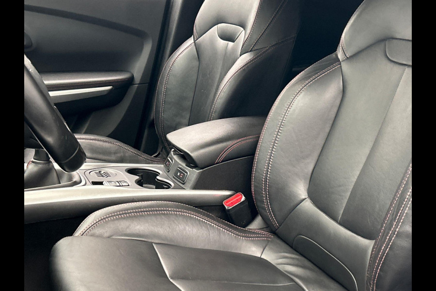 Renault Kadjar 1.2 TCe Extase * Origineel Nederlands * Trekhaak Leder Camera Stoelverwarming Keyless Bose