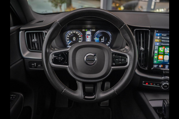 Volvo XC60 2.0 Recharge T6 AWD R-Design / Pano / Memory / Trekhaak / Blis / Camera