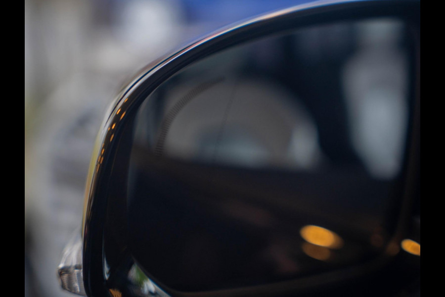 Volvo XC60 2.0 Recharge T6 AWD R-Design / Pano / Memory / Trekhaak / Blis / Camera