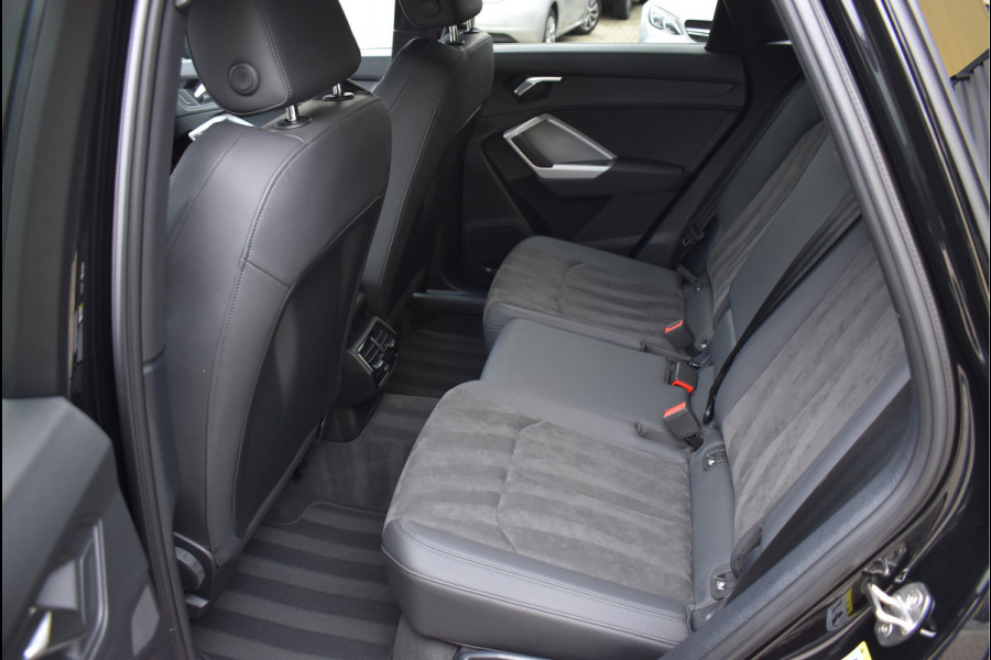 Audi Q3 45 TFSI e S-Line 245 Pk Black Ed Navi Leder/Alcantara Keyless Camera 19 Inch