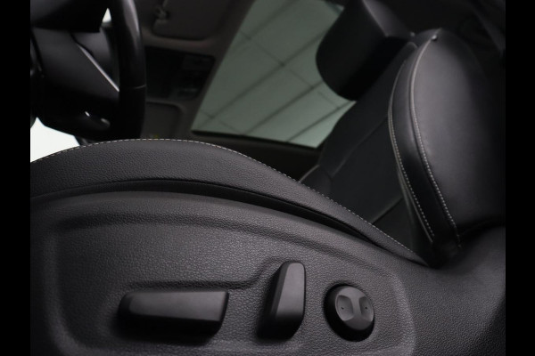 Kia Ceed 1.6 GDI PHEV ExecutiveLine | Panoramadak | Stoelventilatie | Leder | Adaptive cruise | Camera | Carplay | Keyless | Achterbankverwarming | Navigatie | Full LED | Stuurverwarming | Memory | Plug In