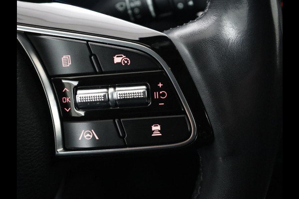 Kia Ceed 1.6 GDI PHEV ExecutiveLine | Panoramadak | Stoelventilatie | Leder | Adaptive cruise | Camera | Carplay | Keyless | Achterbankverwarming | Navigatie | Full LED | Stuurverwarming | Memory | Plug In