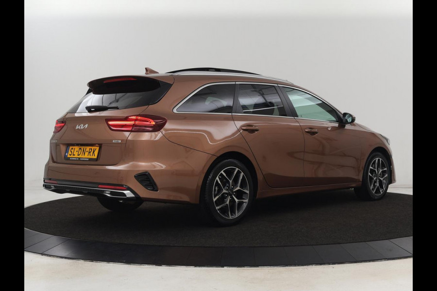 Kia Ceed 1.6 GDI PHEV ExecutiveLine | Panoramadak | Stoelventilatie | Leder | Adaptive cruise | Camera | Carplay | Keyless | Achterbankverwarming | Navigatie | Full LED | Stuurverwarming | Memory | Plug In