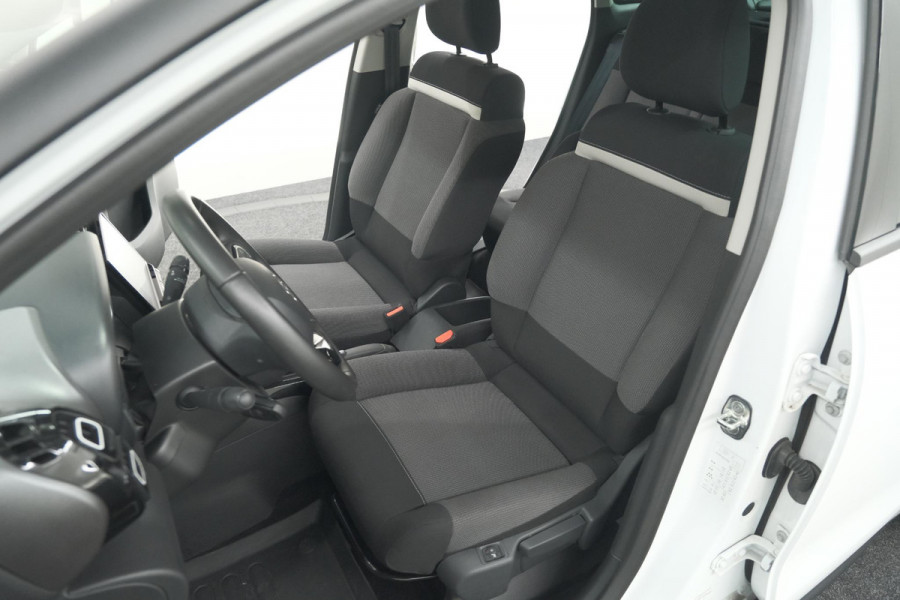 Citroën C3 Aircross PureTech 130 EAT6 Plus | Stoelverwarming | Parkeersensoren | Apple Carplay