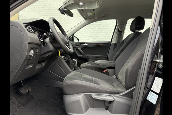 Volkswagen Tiguan 1.5 TSI Elegance | Trekhaak | ACC | IQ Light | DAB+ | HUD | 18 inch