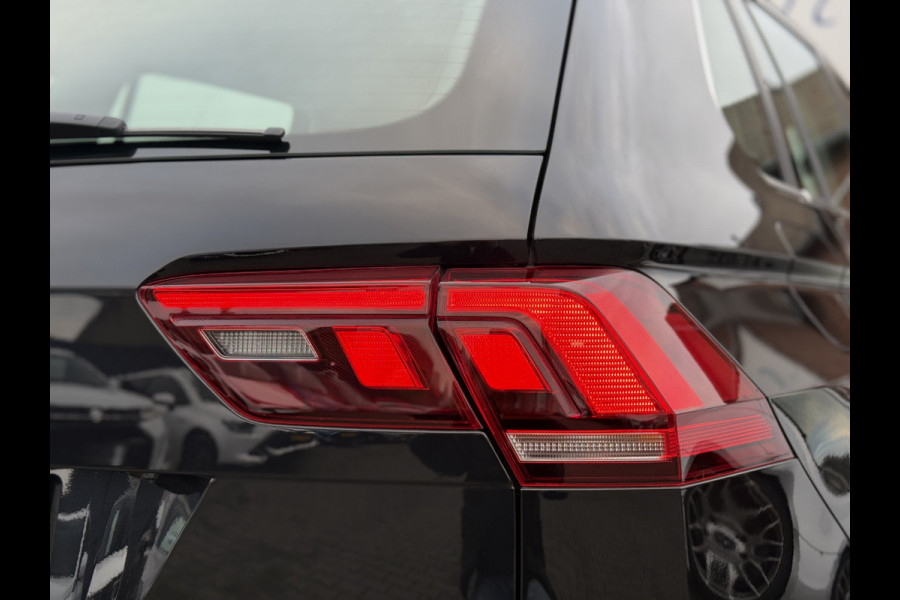 Volkswagen Tiguan 1.5 TSI Elegance | Trekhaak | ACC | IQ Light | DAB+ | HUD | 18 inch