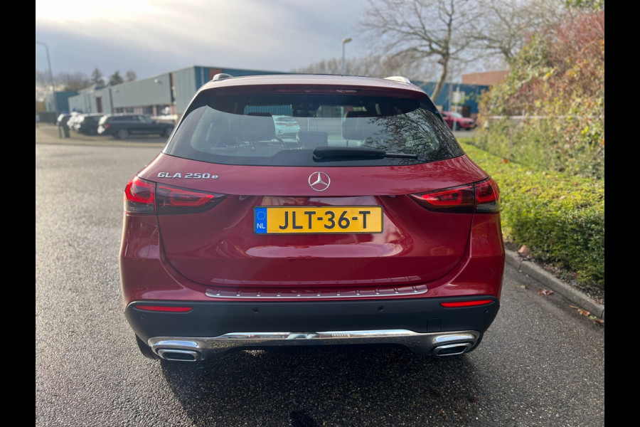 Mercedes-Benz GLA 250 e Progressive I Panorama Dak I Sfeerverlichting I Apple Carplay