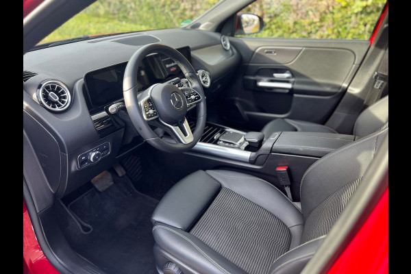 Mercedes-Benz GLA 250 e Progressive I Panorama Dak I Sfeerverlichting I Apple Carplay