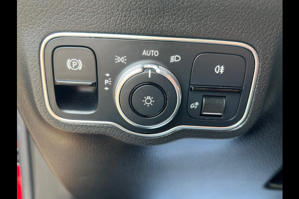 Mercedes-Benz GLA 250 e Progressive I Panorama Dak I Sfeerverlichting I Apple Carplay